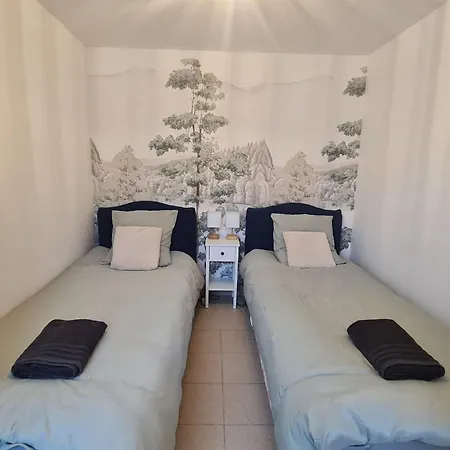 Familial Equipe - Proche Hopital Apartmán *